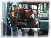 pots1.jpg - 7585 Bytes